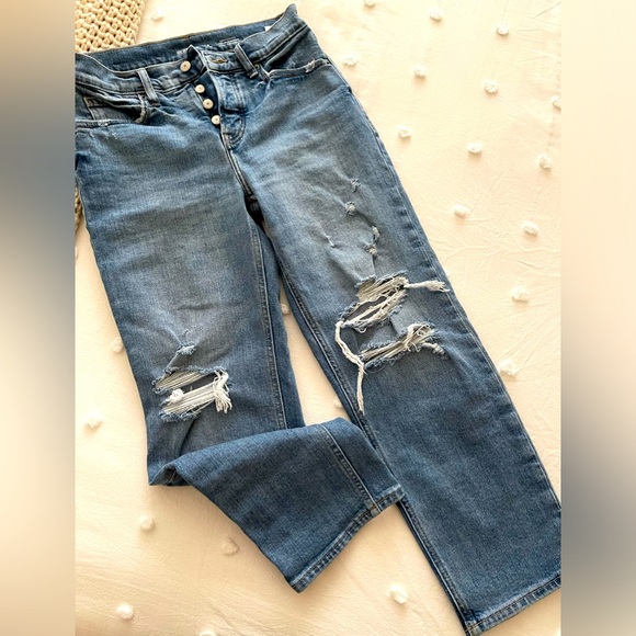 Old Navy extra high-rise jeans - Picture 2 of 6